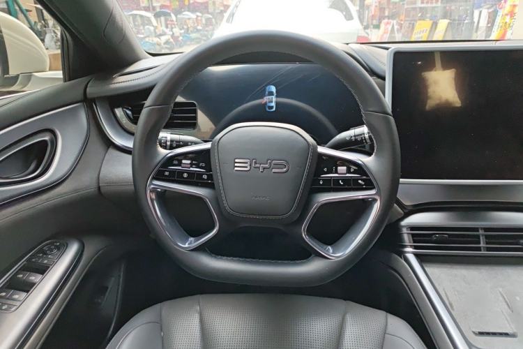 Used BYD Seal 07 DM-i 2025 DM-i 1.5L 125km Luxury Model Steering Wheel