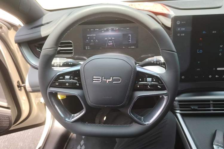 Used BYD Seal 07 DM-i 2025 DM-i 1.5L 125km Elite Model Steering Wheel