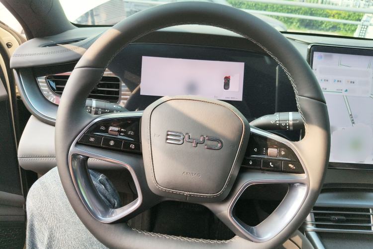 Used BYD Seal 07 DM-i 2025 DM-i 1.5L 125km Elite Model Steering Wheel