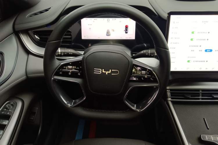 Used BYD Seal 07 DM-i 2025 DM-i 1.5L 125km Elite Model Steering Wheel