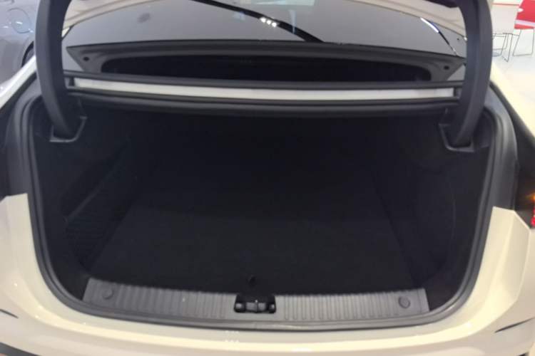 Used BYD Seal 07 DM-i 2025 Intelligent Driving Version DM-i 1.5L 125 km Prestige Edition Trunk