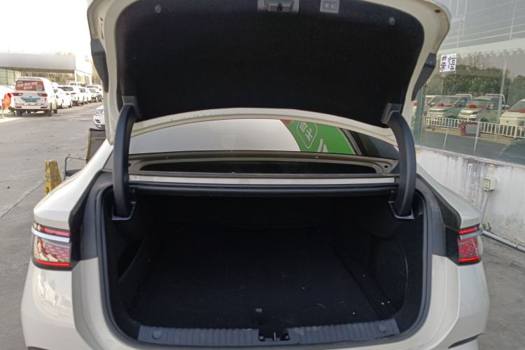 Used BYD Seal 07 DM-i 2025 Intelligent Driving Version DM-i 1.5L 125 km Prestige Edition Trunk