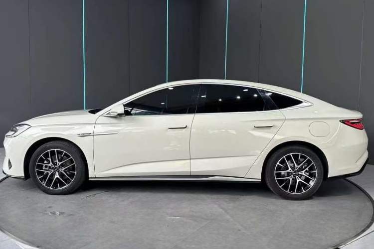 Used BYD Seal 07 DM-i 2025 DM-i 1.5L 125km Luxury Model Exterior 5