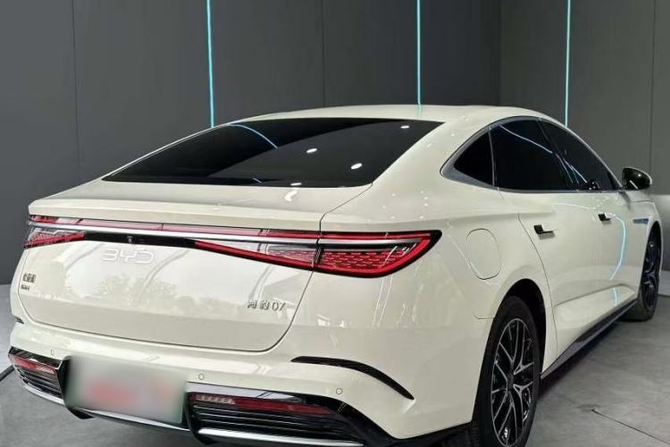 Used BYD Seal 07 DM-i 2025 DM-i 1.5L 125km Luxury Model Exterior 6