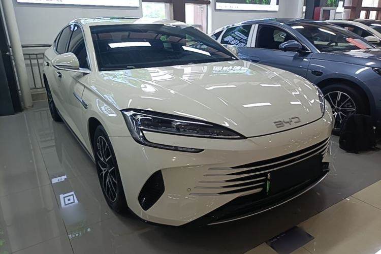 Used BYD Seal 07 DM-i 2025 DM-i 1.5L 125km Luxury Model Front Right 45 Deg