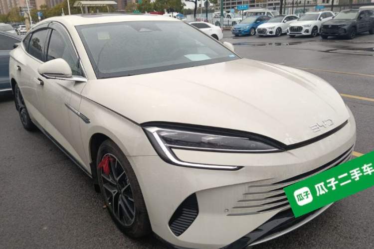 Used BYD Seal 07 DM-i 2025 DM-i 1.5L 125km Luxury Model Front Right 45 Deg
