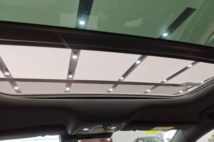 Used BYD Seal 07 DM-i 2025 Intelligent Driving Version DM-i 1.5L 125 km Prestige Edition Headliner