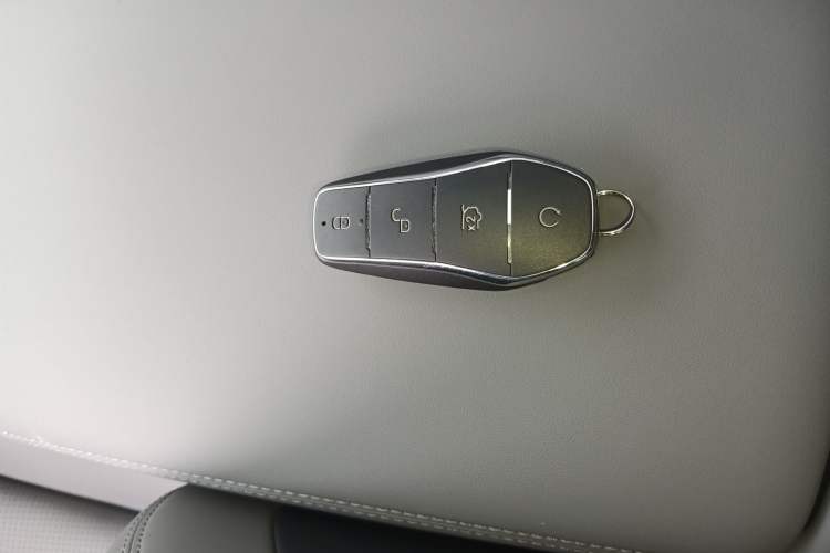 Used BYD Seal 07 DM-i 2025 Intelligent Driving Version DM-i 1.5L 125 km Prestige Edition Interior 1