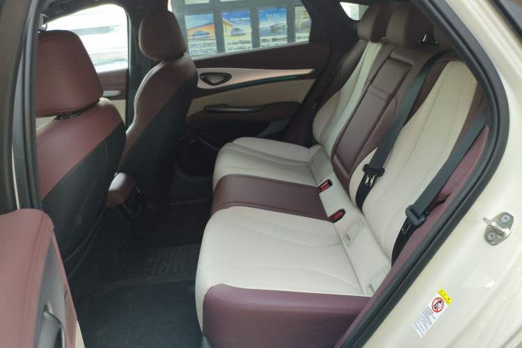 Used BYD Seal 07 DM-i 2025 Intelligent Driving Version DM-i 1.5L 125 km Prestige Edition Interior 4