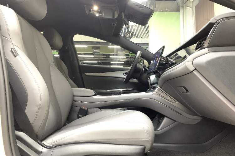 Used BYD Seal 07 DM-i 2025 DM-i 1.5L 70km Elite Model Interior 4