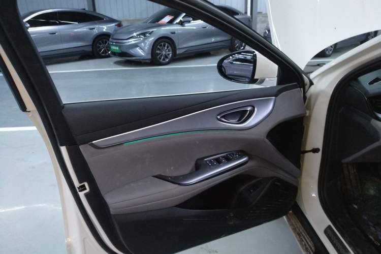 Used BYD Seal 07 DM-i 2025 Intelligent Driving Version DM-i 1.5L 125 km Prestige Edition Left Front Door Interior