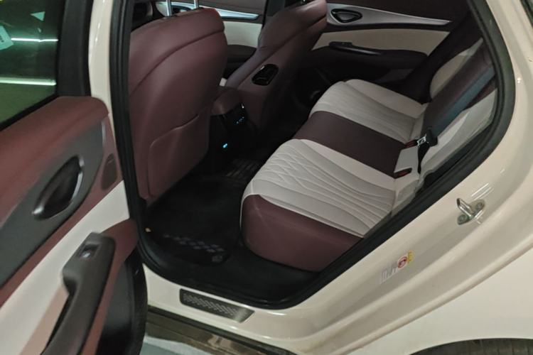 Used BYD Seal 07 DM-i 2025 Intelligent Driving Version DM-i 1.5T 125 km Range Flagship Edition Left Rear Seat