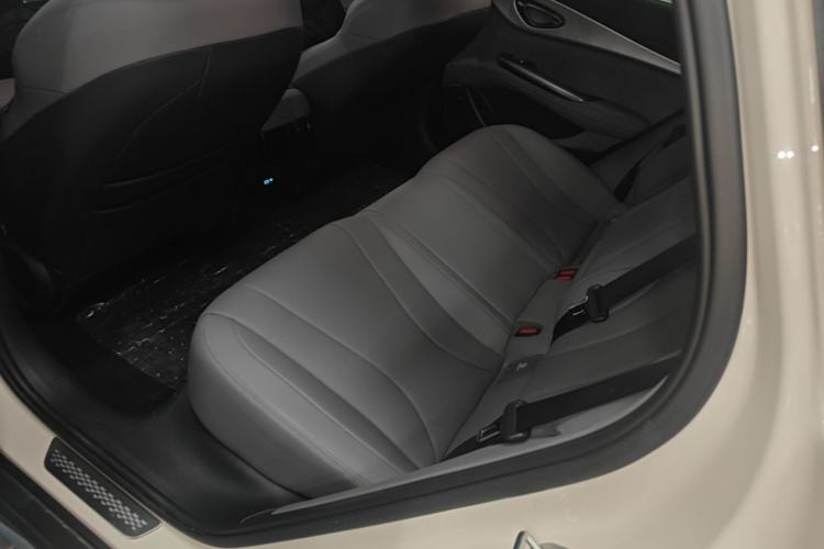 Used BYD Seal 07 DM-i 2025 Intelligent Driving Version DM-i 1.5L 125 km Prestige Edition Left Rear Seat
