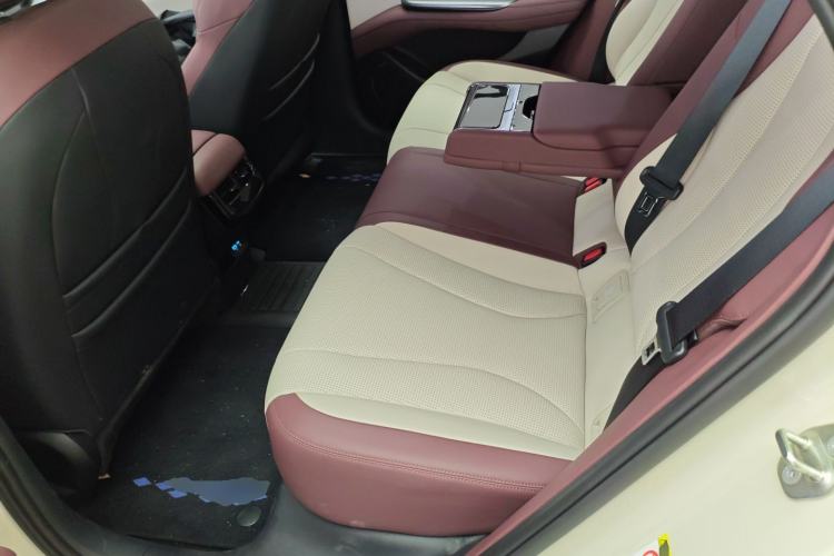 Used BYD Seal 07 DM-i 2025 Intelligent Driving Version DM-i 1.5L 125 km Prestige Edition Left Rear Seat