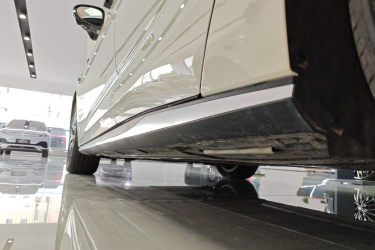 Used BYD Seal 07 DM-i 2025 Intelligent Driving Version DM-i 1.5L 125 km Prestige Edition Left Side Sill