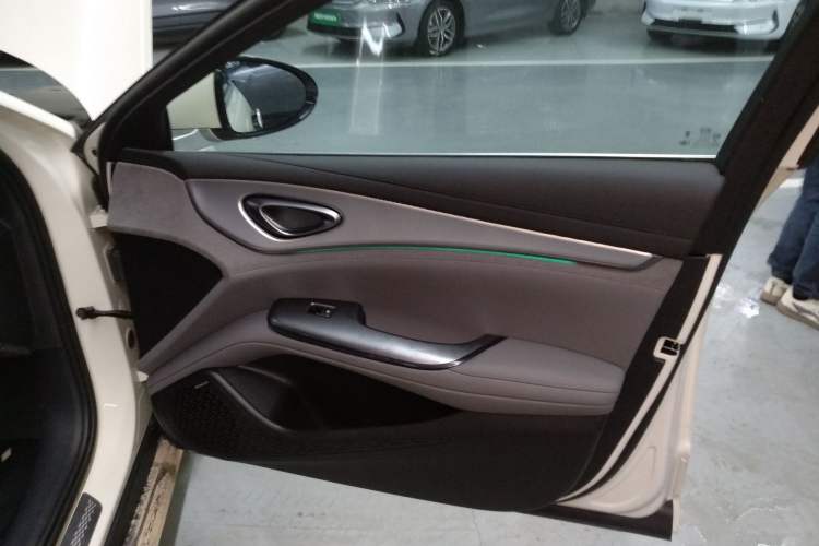 Used BYD Seal 07 DM-i 2025 Intelligent Driving Version DM-i 1.5L 125 km Prestige Edition Right Front Door Interior