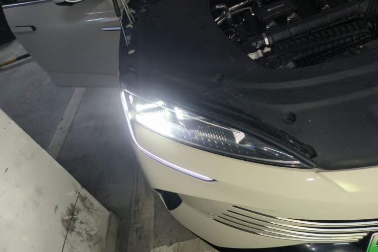 Used BYD Seal 07 DM-i 2025 DM-i 1.5L 125km Luxury Model Right Front Headlight