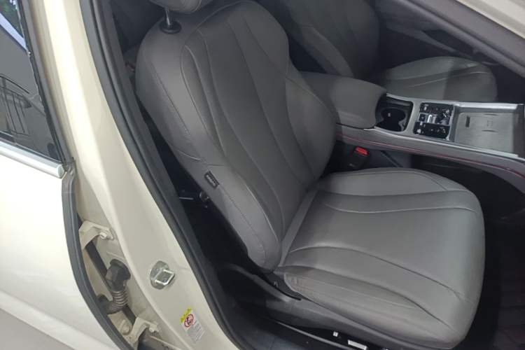 Used BYD Seal 07 DM-i 2025 DM-i 1.5L 125km Luxury Model Right Front Seat