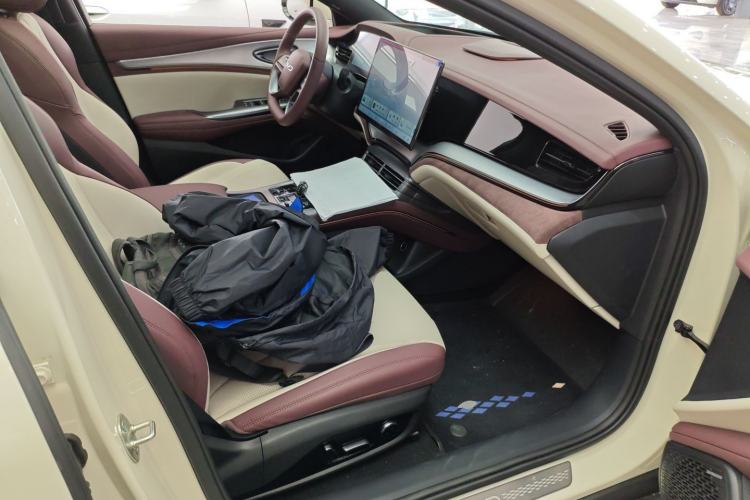 Used BYD Seal 07 DM-i 2025 Intelligent Driving Version DM-i 1.5L 125 km Prestige Edition Right Front Seat
