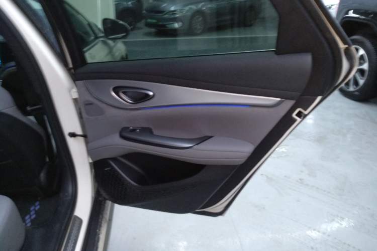 Used BYD Seal 07 DM-i 2025 Intelligent Driving Version DM-i 1.5L 125 km Prestige Edition Right Rear Door Interior