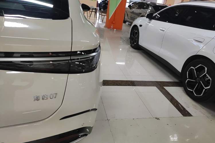 Used BYD Seal 07 DM-i 2025 DM-i 1.5L 70km Elite Model Right Rear Taillight