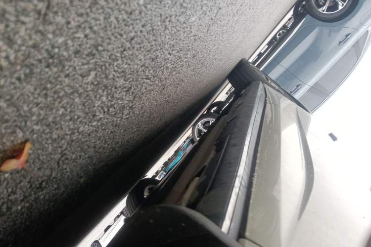 Used BYD Seal 07 DM-i 2025 DM-i 1.5L 125km Luxury Model Right Side Sill