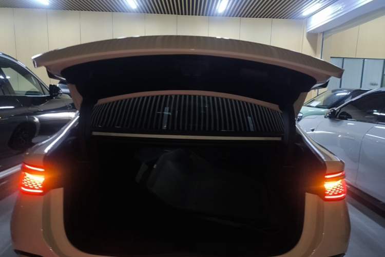 Used BYD Seal 07 DM-i 2025 DM-i 1.5L 125km Luxury Model Trunk