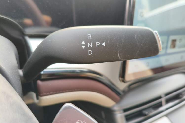 Used BYD Seal 07 DM-i 2026 DM-i 1.5T 230km Flagship Edition Gear Lever