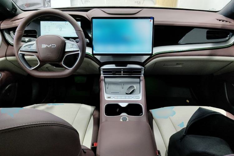 Used BYD Seal 07 DM-i 2026 DM-i 1.5T 230km Flagship Edition Center Console