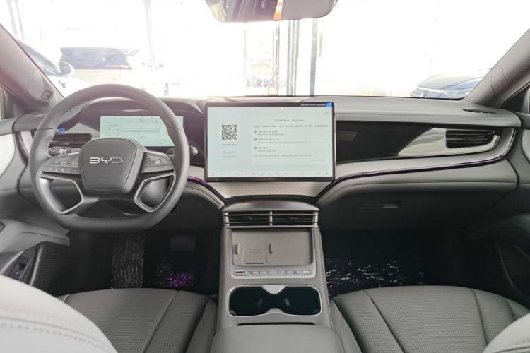 Used BYD Seal 07 DM-i 2026 DM-i 1.5T 135km Prestigious Edition Center Console