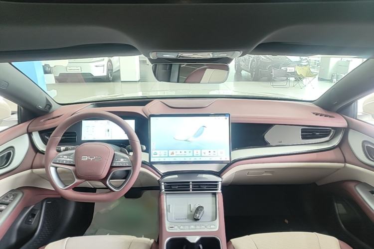 Used BYD Seal 07 DM-i 2026 DM-i 1.5T 230km Flagship Edition Center Console
