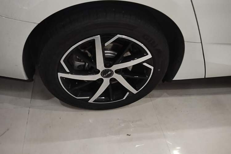Used BYD Seal 07 DM-i 2026 DM-i 1.5T 230km Flagship Edition Exterior 5