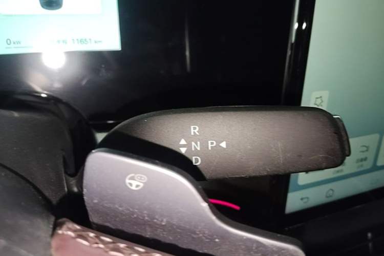 Used BYD Seal 07 DM-i 2026 DM-i 1.5T 230km Flagship Edition Gear Lever