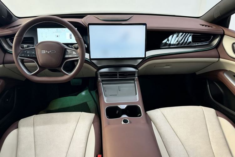 Used BYD Seal 07 DM-i 2026 DM-i 1.5T 230km Flagship Edition Interior 1