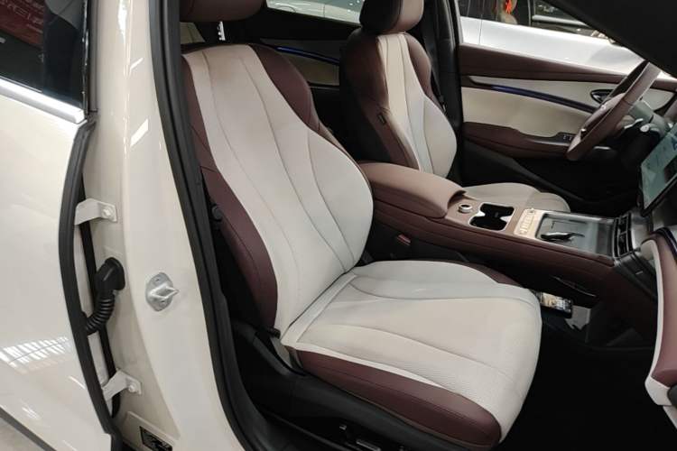 Used BYD Seal 07 DM-i 2026 DM-i 1.5T 230km Flagship Edition Right Front Seat