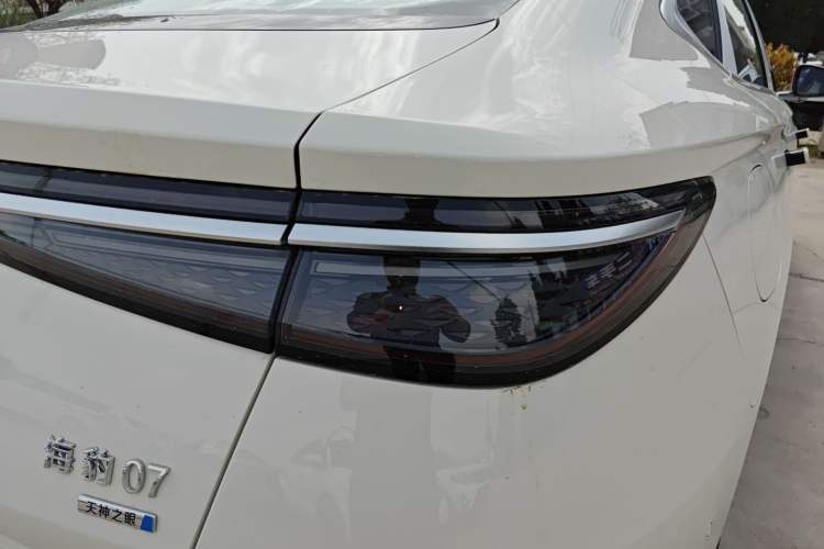 Used BYD Seal 07 DM-i 2026 DM-i 1.5T 135km Prestigious Edition Right Rear Taillight