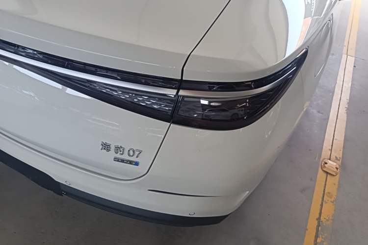 Used BYD Seal 07 DM-i 2026 DM-i 1.5T 230km Prestige Edition Right Rear Taillight