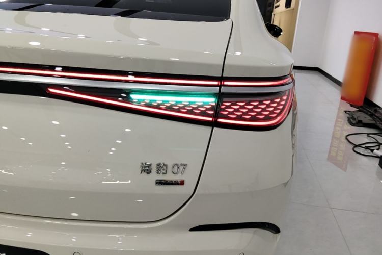 Used BYD Seal 07 DM-i 2026 DM-i 1.5T 230km Flagship Edition Right Rear Taillight