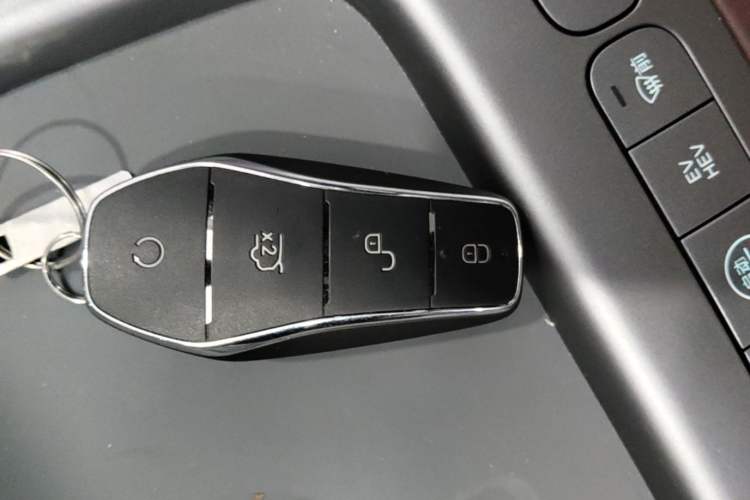 Used BYD Seal 07 DM-i 2026 DM-i 1.5T 230km Flagship Edition Vehicle Key