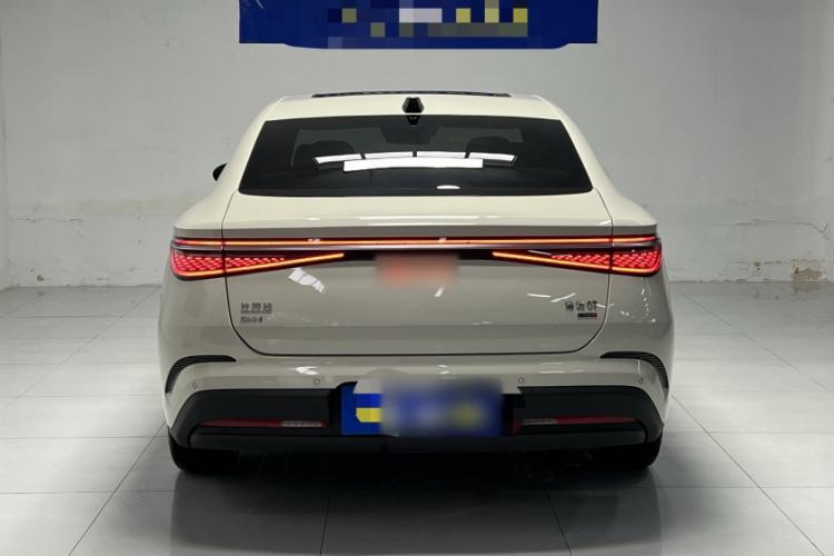 Used BYD Seal 07 DM-i 2026 DM-i 1.5T 230km Flagship Edition Exterior 4