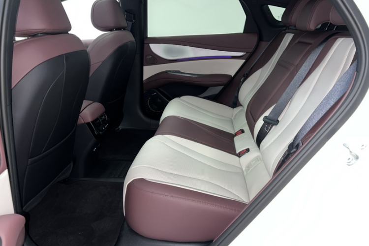 Used BYD Seal 07 DM-i 2026 DM-i 1.5T 230km Flagship Edition Interior 2