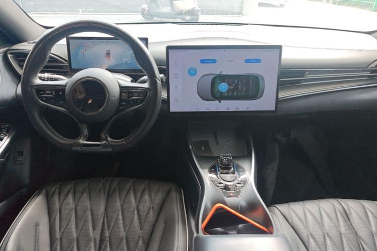 Used BYD Seal 2022 550 km Standard Range Rear-Wheel Drive Prestige Version Center Console