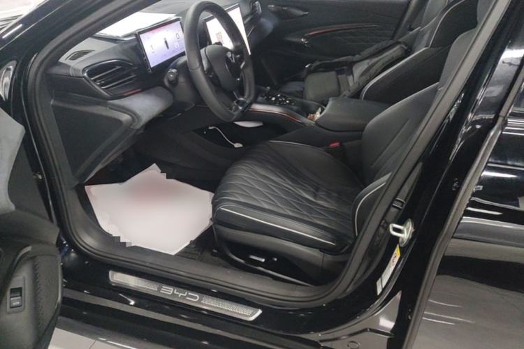 Used BYD Seal 2022 550 km Standard Range Rear-Wheel Drive Prestige Version Driver Seat