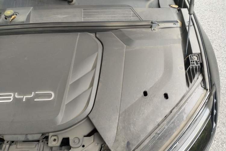 Used BYD Seal 2022 550 km Standard Range Rear-Wheel Drive Elite Version Engine Bay Left
