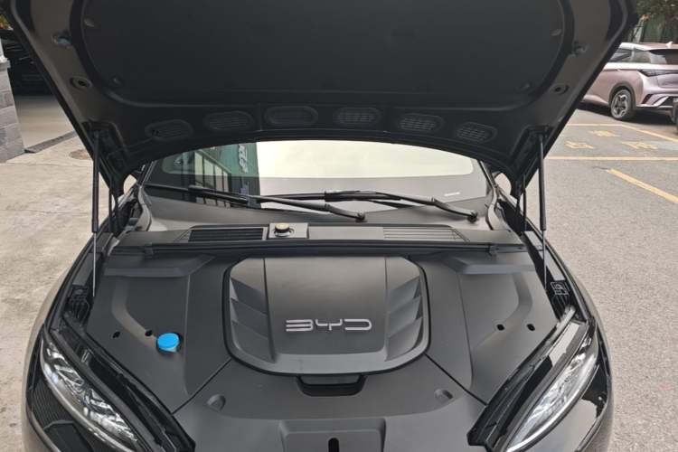 Used BYD Seal 2022 550 km Standard Range Rear-Wheel Drive Prestige Version Engine Bay