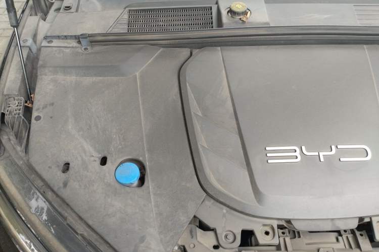 Used BYD Seal 2022 550 km Standard Range Rear-Wheel Drive Elite Version Engine Bay Right