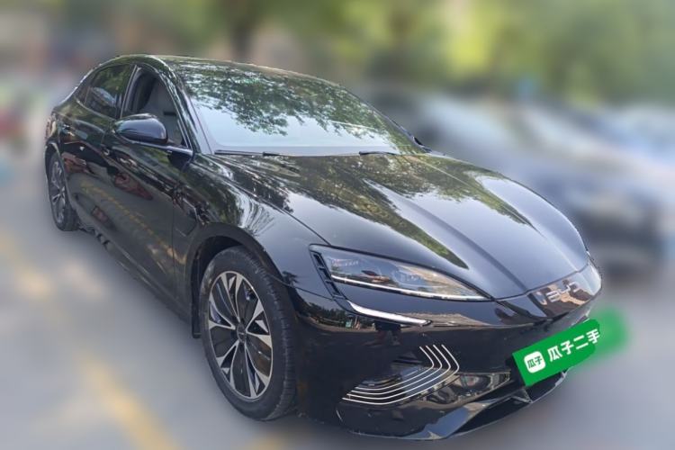 Used BYD Seal 2022 550 km Standard Range Rear-Wheel Drive Prestige Version Front Right 45 Deg