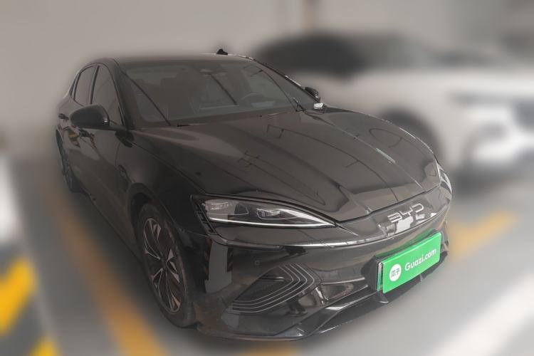 Used BYD Seal 2022 550 km Standard Range Rear-Wheel Drive Prestige Version Front Right 45 Deg