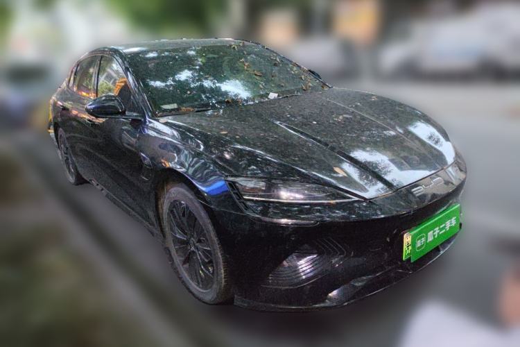 Used BYD Seal 2022 550 km Standard Range Rear-Wheel Drive Prestige Version Front Right 45 Deg