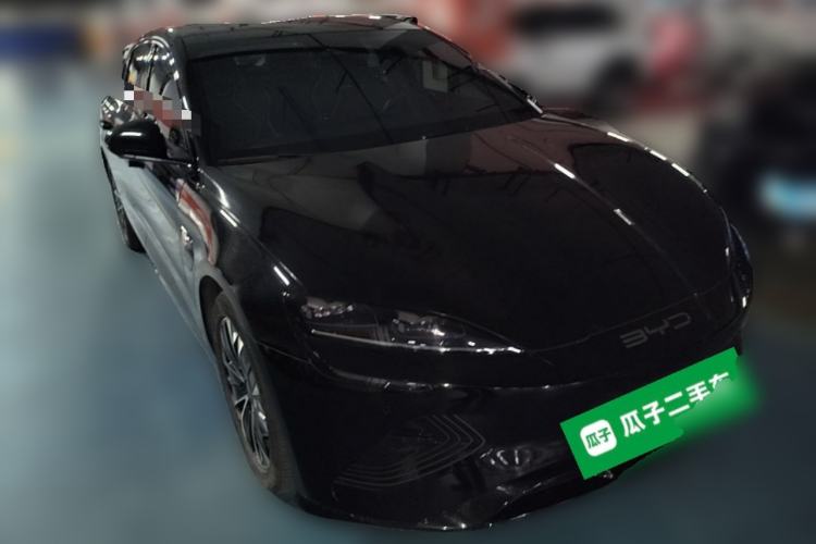 Used BYD Seal 2022 550 km Standard Range Rear-Wheel Drive Prestige Version Front Right 45 Deg